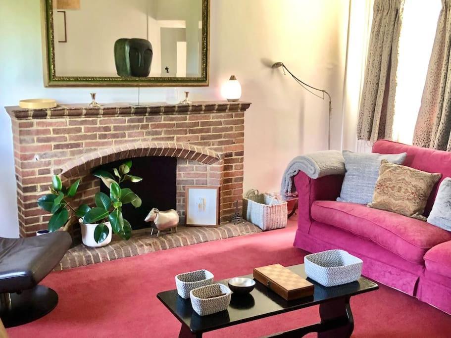 Cosy Farmhouse Escape In Monmouthshire Villa Wolves Newton Exterior photo